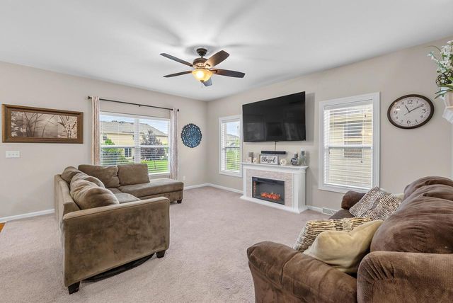 21651 N Weather Edge CIRCLE, Lannon, WI 53046