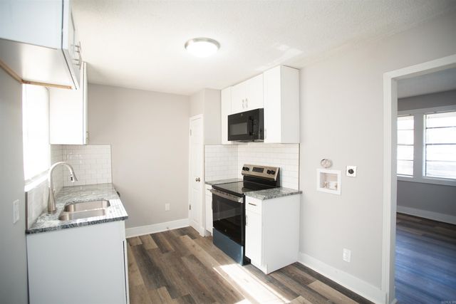 914 E 17Th Street, North Little Rock, AR 72114