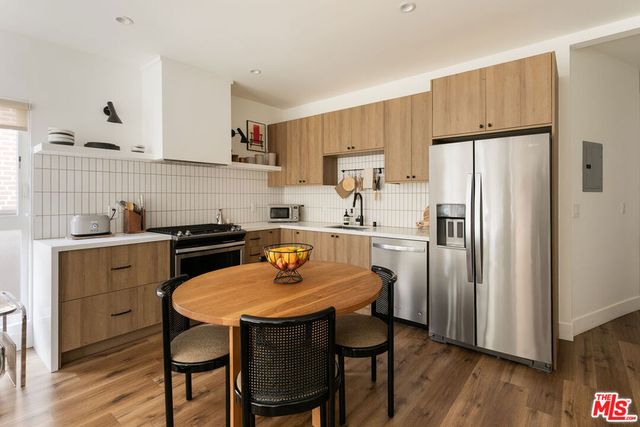 249 N Bonnie Brae Street 1, Los Angeles, CA 90026