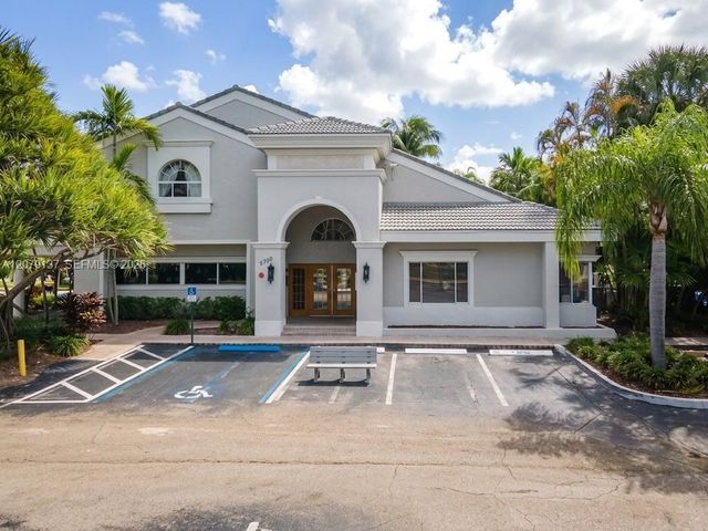 5780 Rock Island Road 366, Tamarac, FL 33319