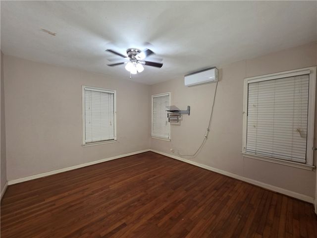 1513 Fern St, Corpus Christi, TX 78404