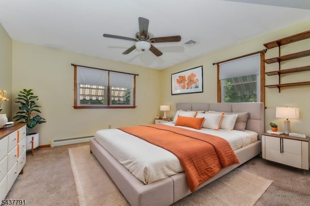 24 Hardscrabble Hill Rd, Raritan Twp., NJ 08822