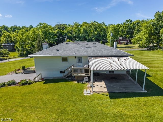 24 Hardscrabble Hill Rd, Raritan Twp., NJ 08822