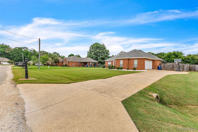 100 Susie's Place, Wetumpka, AL 36092