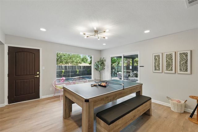 522 Flamingo Way, Duncanville, TX 75116