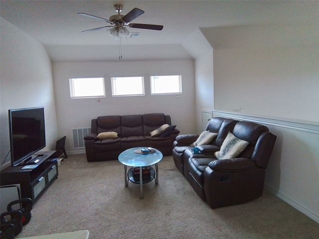 9712 Quail Pointe Road, Aubrey, TX 76227