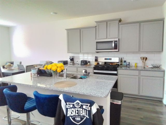 9712 Quail Pointe Road, Aubrey, TX 76227