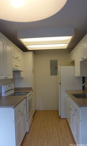 94-1390 Kulewa Loop 42R, Waipahu, HI 96797
