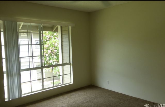 94-1390 Kulewa Loop 42R, Waipahu, HI 96797