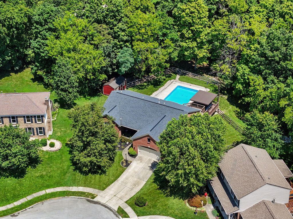 9 Shadow Wood Court, Alexandria, KY 41001