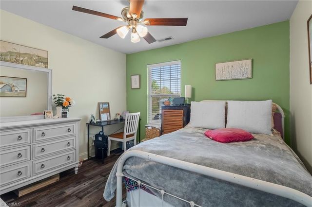 425 Airview Drive, Mount Airy, NC 27030