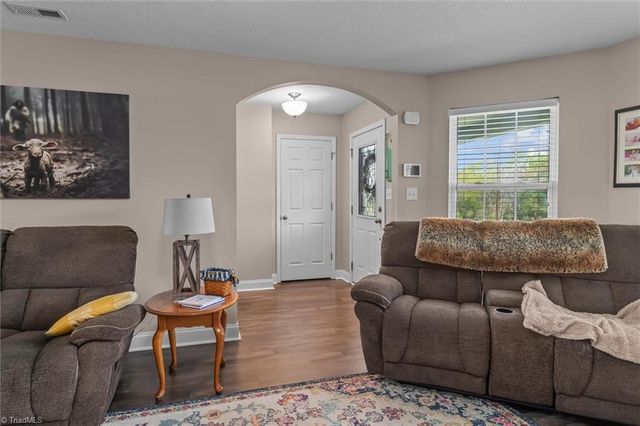 425 Airview Drive, Mount Airy, NC 27030