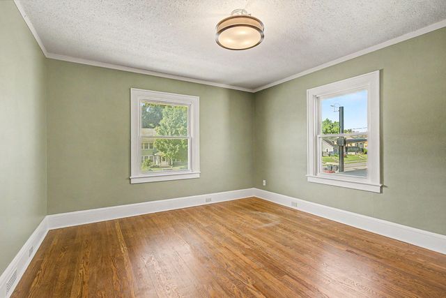 1110 W Michigan Avenue, Jackson City, MI 49202