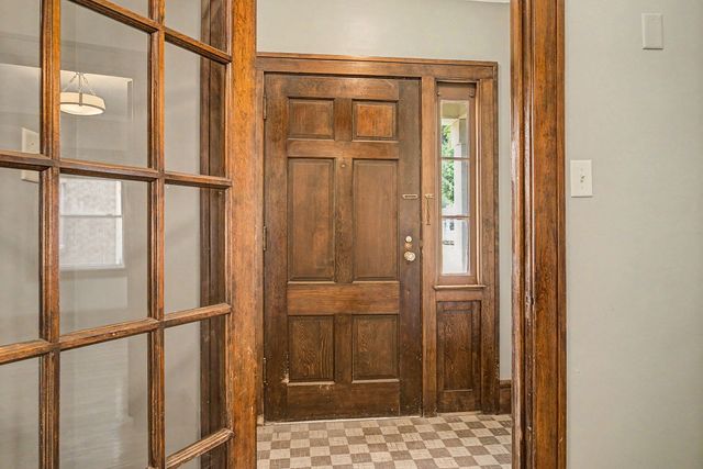 1110 W Michigan Avenue, Jackson City, MI 49202