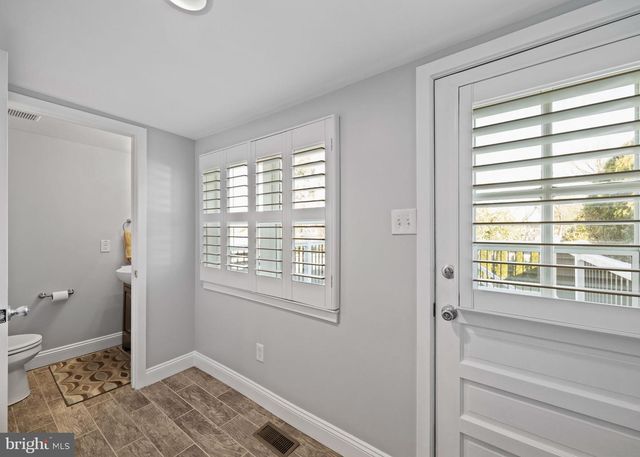 112 W 11TH AVE, Conshohocken, PA 19428