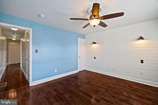 112 W 11TH AVE, Conshohocken, PA 19428