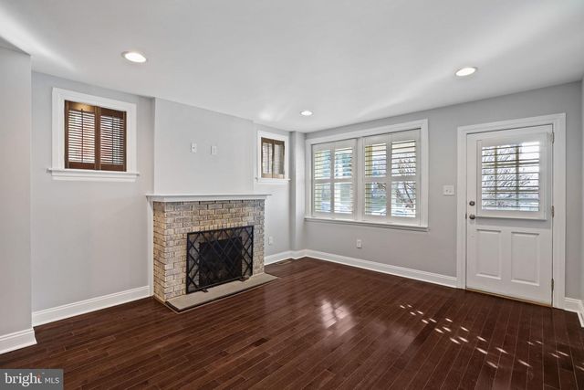 112 W 11TH AVE, Conshohocken, PA 19428