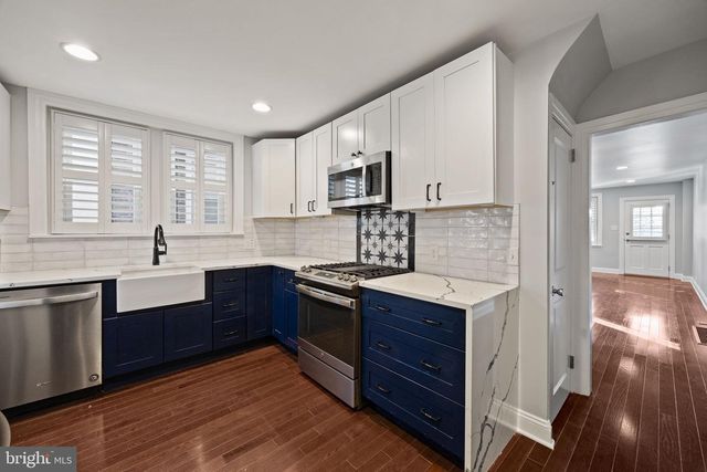 112 W 11TH AVE, Conshohocken, PA 19428