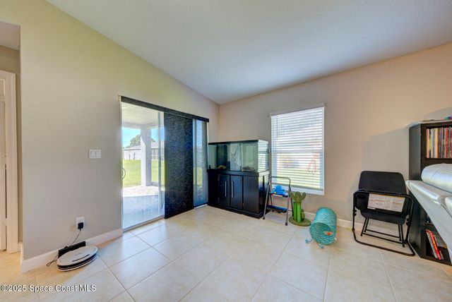 318 Silver Frost Street SE, Palm Bay, FL 32909