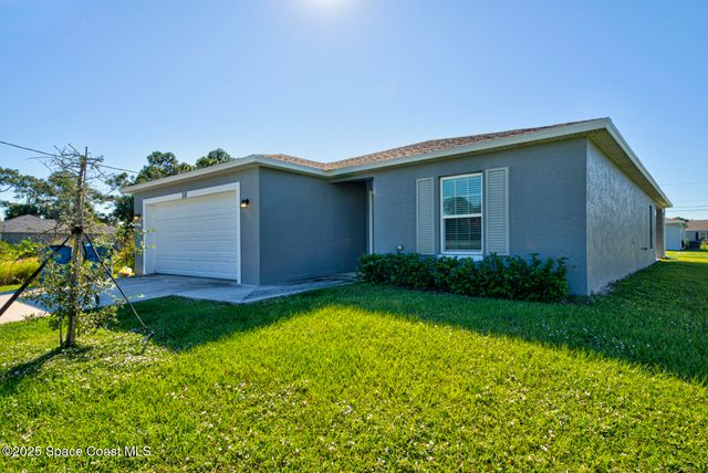 318 Silver Frost Street SE, Palm Bay, FL 32909