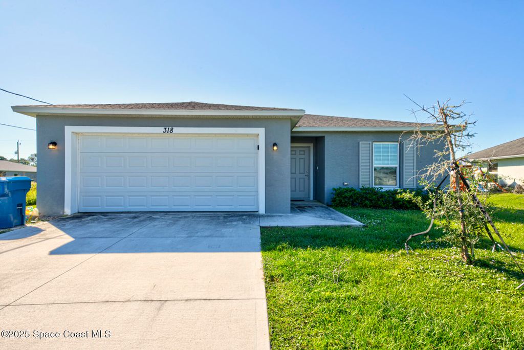 318 Silver Frost Street SE, Palm Bay, FL 32909