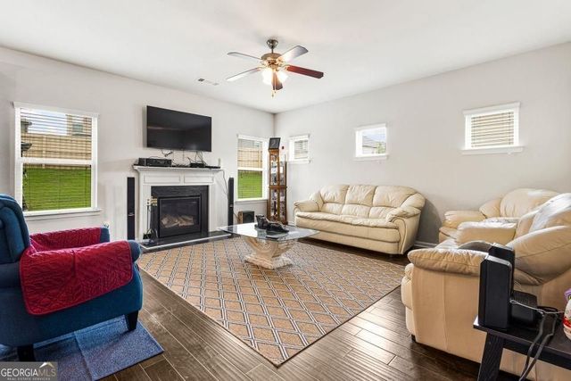425 Sawgrass View, Fairburn, GA 30213