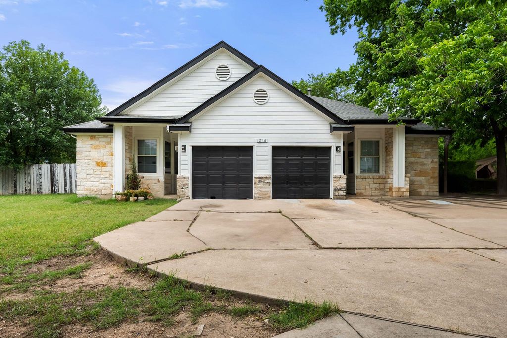 1214 Vargas RD A, Austin, TX 78741