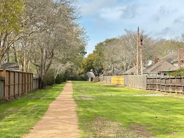 2605 De Four Trace, Seabrook, TX 77586