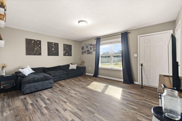 104 Hicks Lane, London, KY 40744