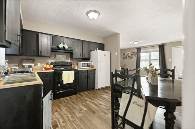 104 Hicks Lane, London, KY 40744