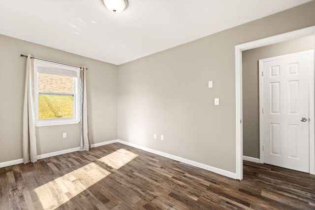 104 Hicks Lane, London, KY 40744