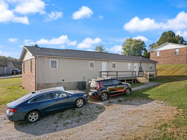 104 Hicks Lane, London, KY 40744