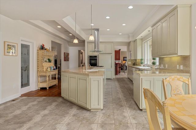 2705 Pine Drive, Arnold, CA 95223