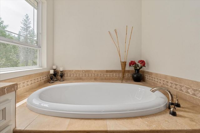 2705 Pine Drive, Arnold, CA 95223