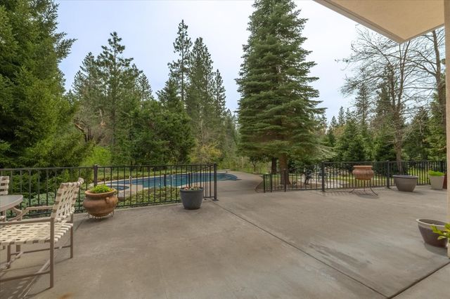 2705 Pine Drive, Arnold, CA 95223