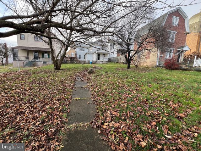 405 N FRONT ST, Minersville, PA 17954