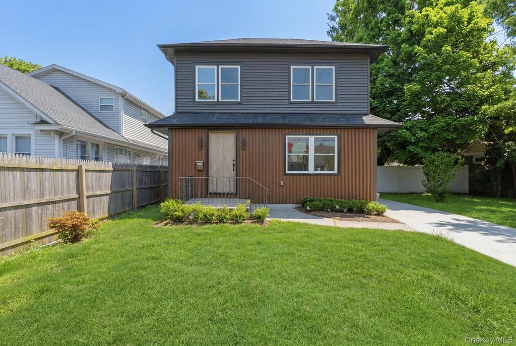 2532 Washington Avenue, Oceanside, NY 11572