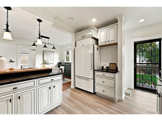 612 Harrison St, Denver, CO 80206