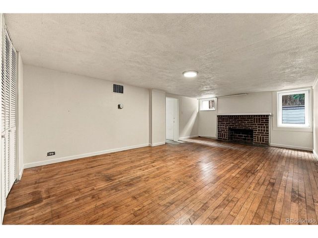 612 Harrison St, Denver, CO 80206