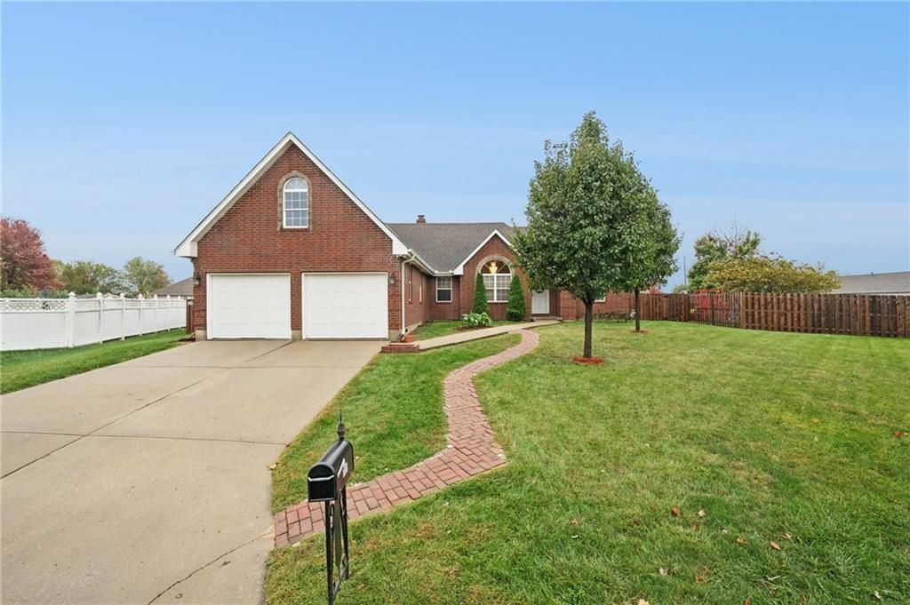 701 Mount Hope Circle, Odessa, MO 64076