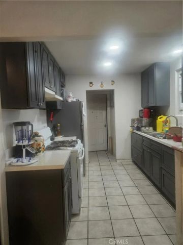 4921 W 104Th St, Inglewood, CA 90304