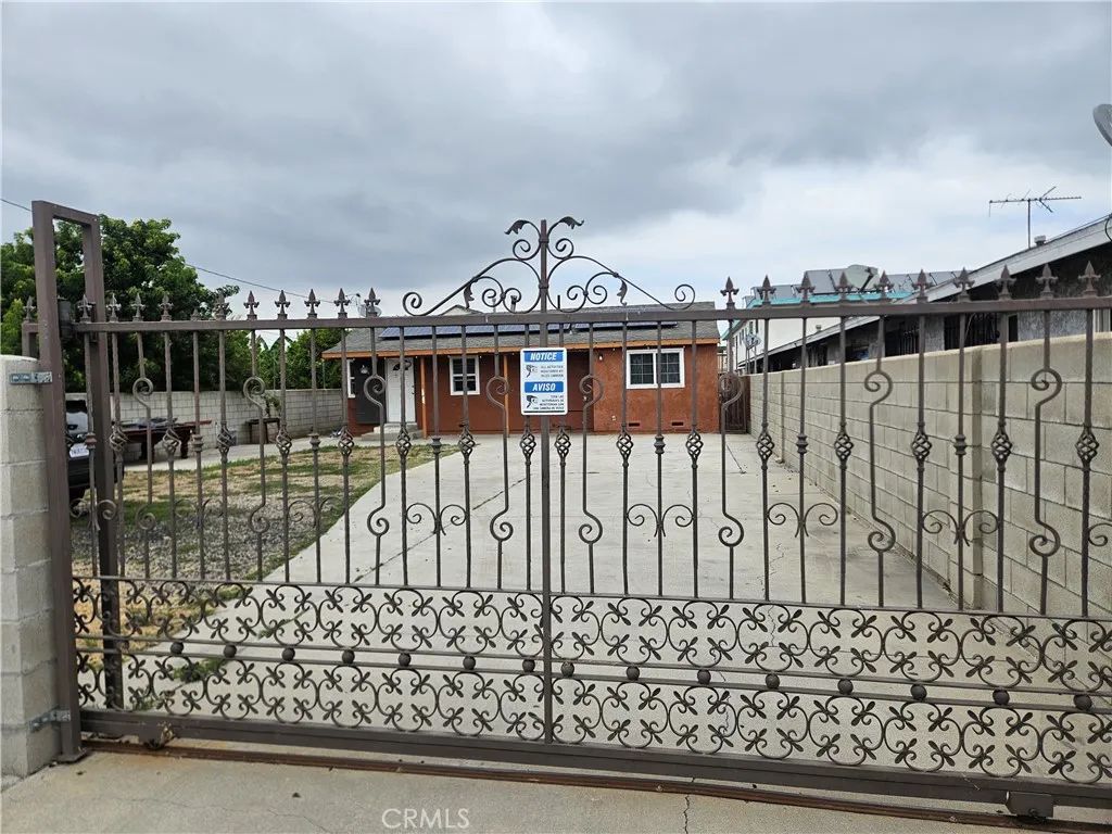 4921 W 104Th St, Inglewood, CA 90304