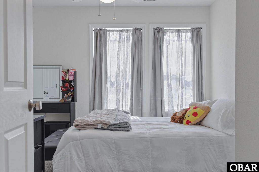 Image 13 of property listing at 816 Caroline Ct # D, Corolla, NC 27927