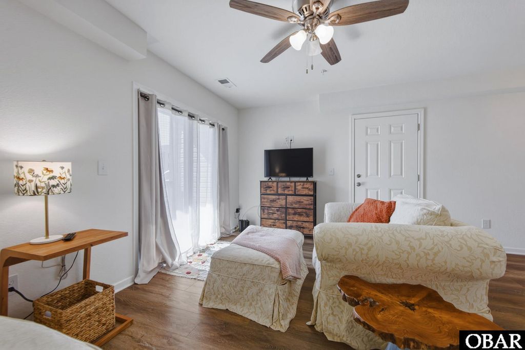 Image 17 of property listing at 816 Caroline Ct # D, Corolla, NC 27927