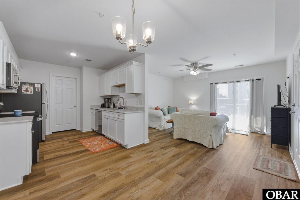 Image 4 of property listing at 816 Caroline Ct # D, Corolla, NC 27927