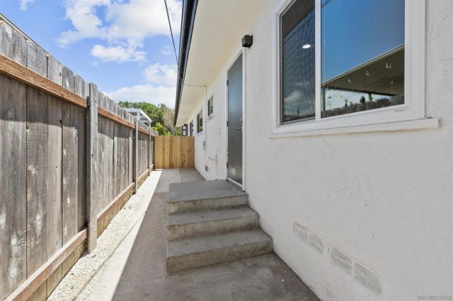 6979-81 Amherst, San Diego, CA 92115