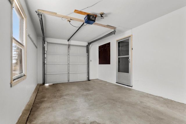 316 E Park View LANE, Manitowoc, WI 54220