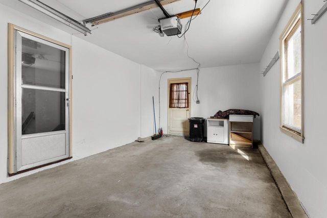 316 E Park View LANE, Manitowoc, WI 54220