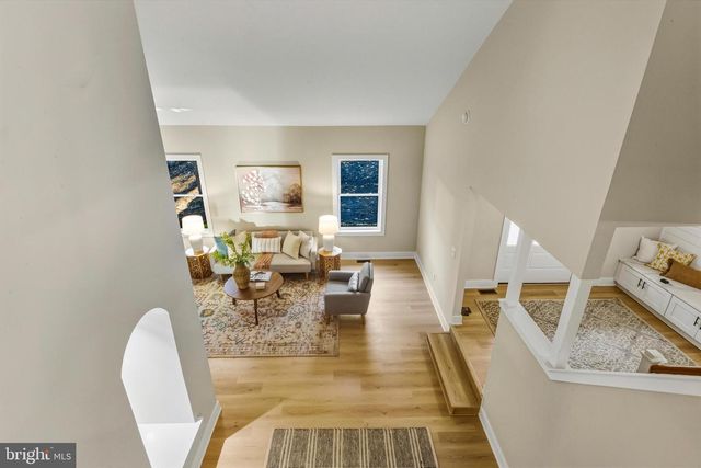 15 BRONWOOD DR, Voorhees, NJ 08043