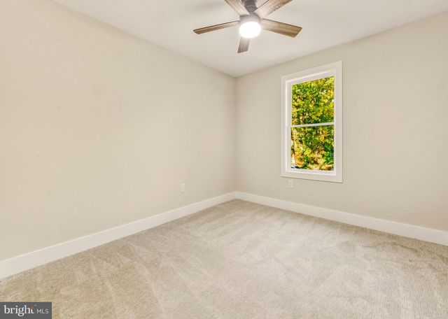 15 BRONWOOD DR, Voorhees, NJ 08043